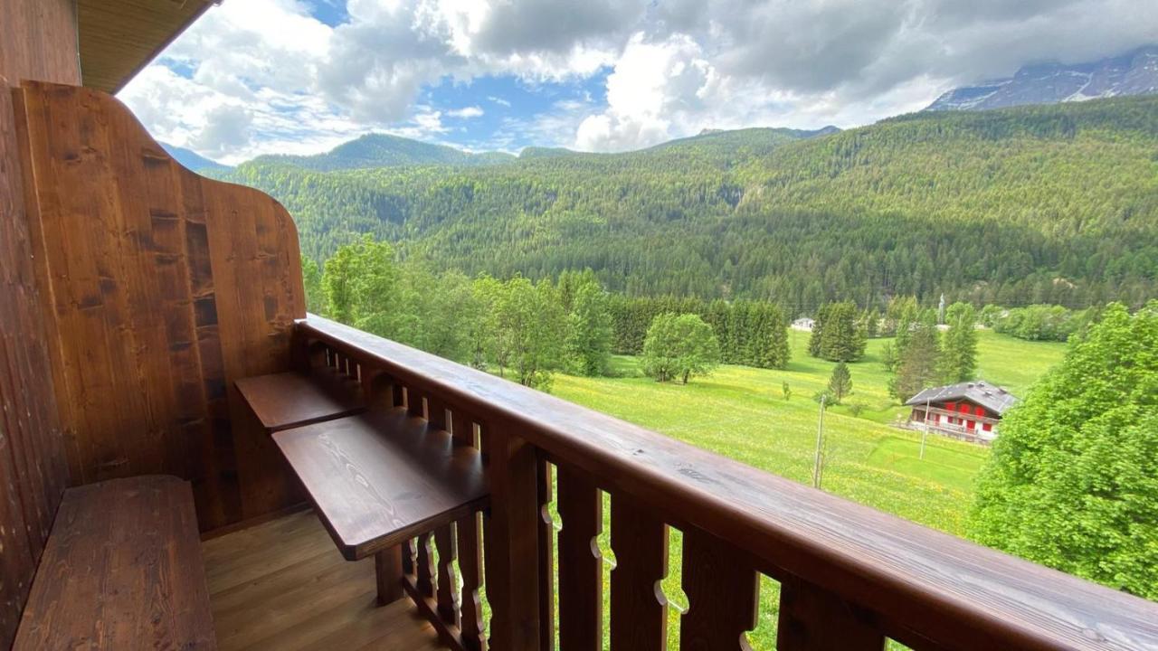 Lino Deluxe Suite Borca di Cadore Exteriör bild